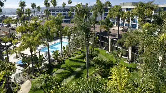 DoubleTree by Hilton San Diego Bayside - 35