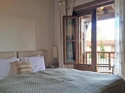 Artemis Traditional House - 9