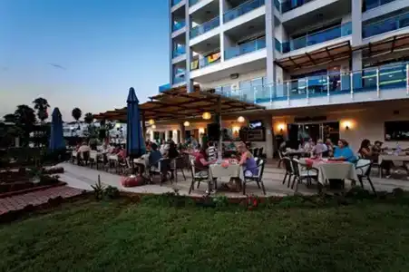 Venessa Beach - 16