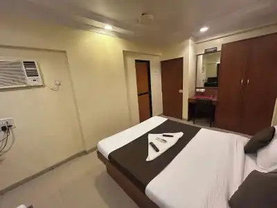 Lucky Goregaon - 27