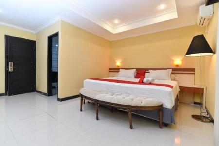 RedDoorz Plus near Mall Bali Galeria 2 (ex. Sylvia Bali Suite Residence) - 28