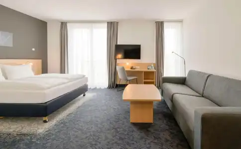 Best Western Plus - 44