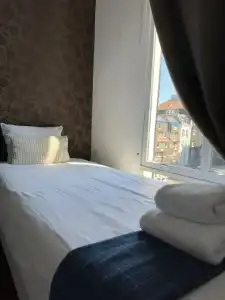 Amsterdam Inn - Digital Access - 31