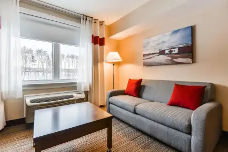 Four Points by Sheraton Barrie - 4