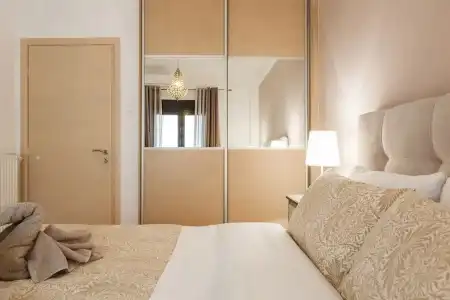 Nicholas Point Apartments and Rooms - 107