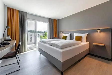 Piazza und Restaurant - 42