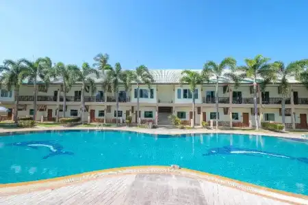 The Green Beach Resort - 15