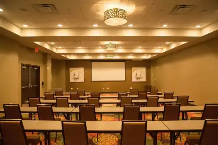 Holiday Inn Murfreesboro by IHG - 11