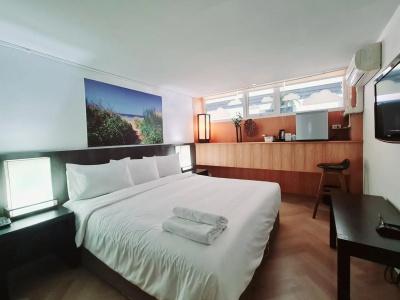 The Studio at Sathorn Terrace - 29