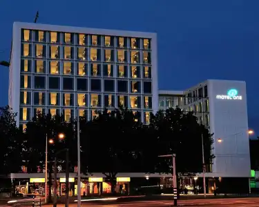 Motel One Amsterdam - 0