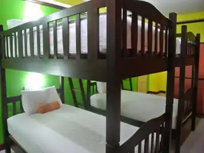 Silla Patong Boutique - 1