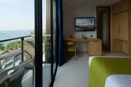 Deep Blue Z10 Pattaya - 7