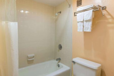 Motel 6 Macon, GA - 21