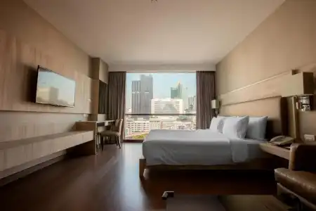 Adelphi Suites Bangkok - 191