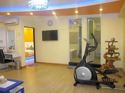 Royal Penguin Boutique & Spa - 158