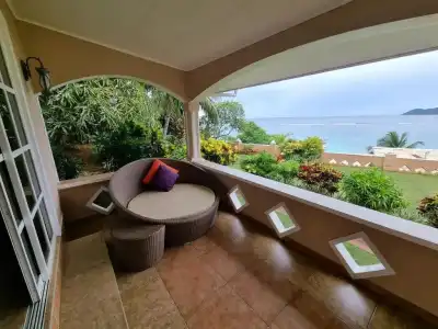 Au Fond de Mer View - 79