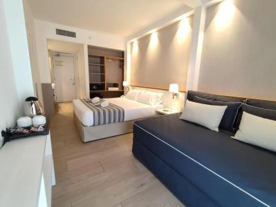 Rosamar Es Blau - Adults Only +21 - 19