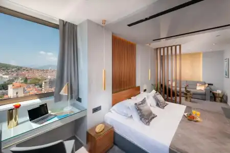 Royal Suites-Sky - 88