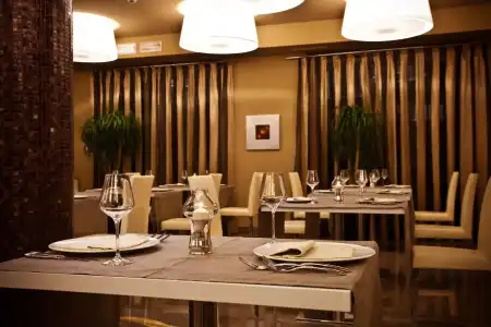 Kristal Palace - Tonellis - Adult Friendly - 25