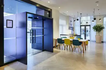 Holiday Inn Nice by IHG - 13