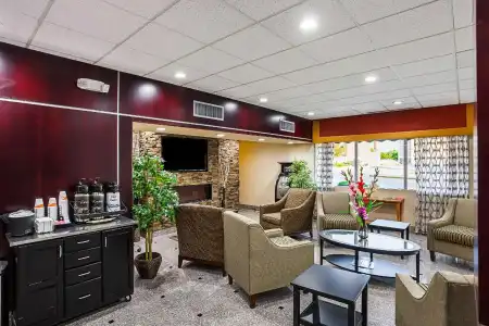 Quality Inn & Suites Cincinnati Downtown Area - 29