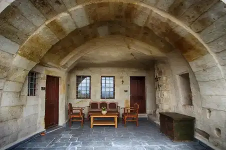 1811 Cave - 83