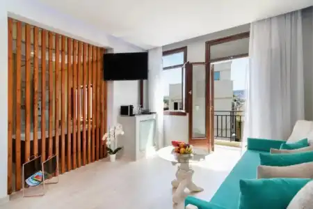 Diamond Luxury Suites - 58