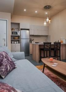 Absolute Athens II - 36