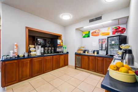 Quality Inn Fredericksburg-Central Park Area - 11