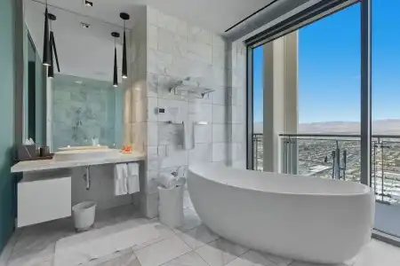 Beautiful Palms Place Suite - 92