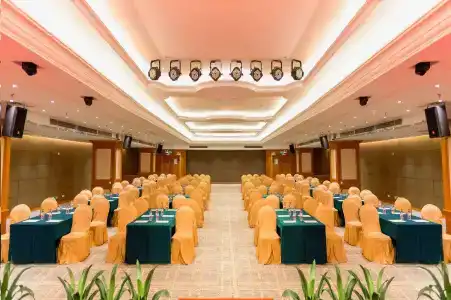 Vienna International Shenzhen North Station Branch - 16