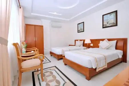 Tan Hoang Long - 29