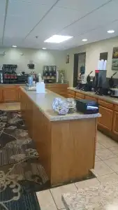 Barrington & Suites - 19
