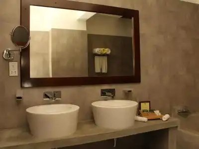 Colombo Court & Spa Resort - 79