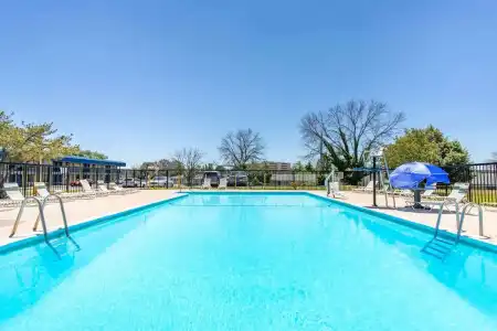 Red Roof Inn Baltimore - 13