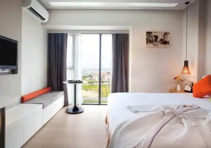 Novotel Living Saigon South - 3