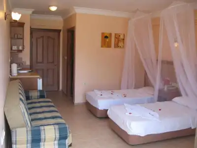 Rosy Suites - 2