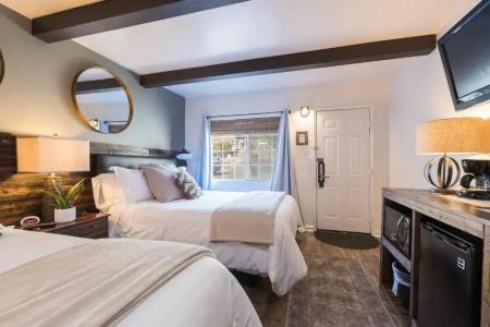 Shell Beach Inn - 27