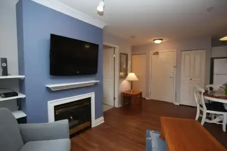 Times Square Suites - 89