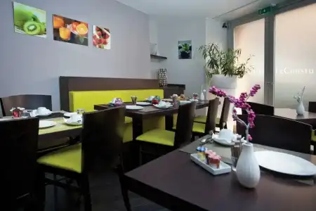 Hôtel Le Cousture - 9