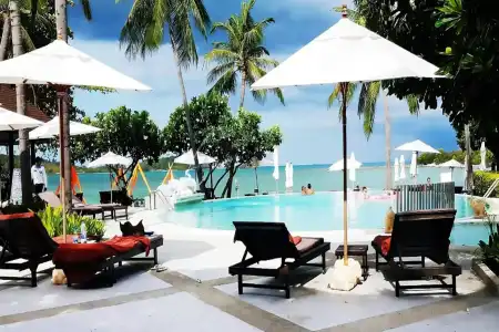 Iyara Beach & Plaza - 18