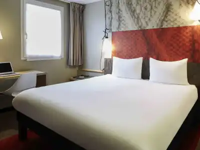 Ibis Paris Canal Saint Martin - 5