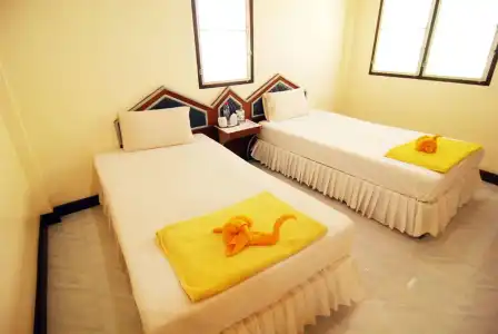 Lanta Coral Beach Resort - 3
