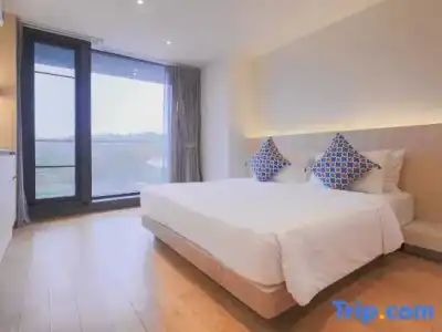Balcony Seaside Sriracha & Serviced Apartments (SHA Extra Plus) - 197