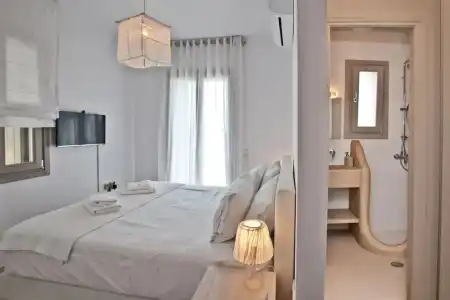 White Tinos Luxury Suites - 60