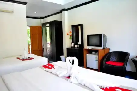 Lanta Seafront Resort - 63