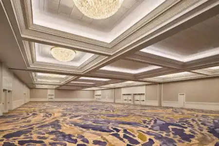 Sheraton San Diego Resort - 12