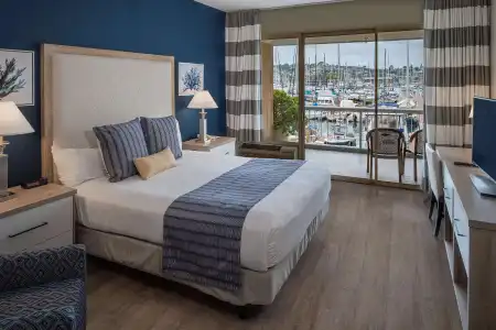 Bay Club & Marina - 3
