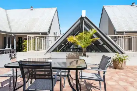 Byron Central Apartments - 58