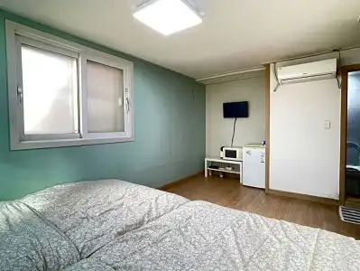 Twin Rabbit Hostel - 97